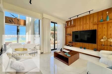 Chalet with garden for sale, 135 sq m + 232 sq m garden with a direct lagoon view. Fully finished to the highest quality standards, in the heart of Sidi Abdel Rahman, next to Marassi. Installments available for up to 10 years with no interest.