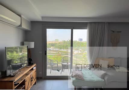 Immediate receipt of a 2-room apartment, super lux finishing, for sale in Palm Parks Compound, Palm Hills, Al-Wahat Road, 6th of October, Giza
