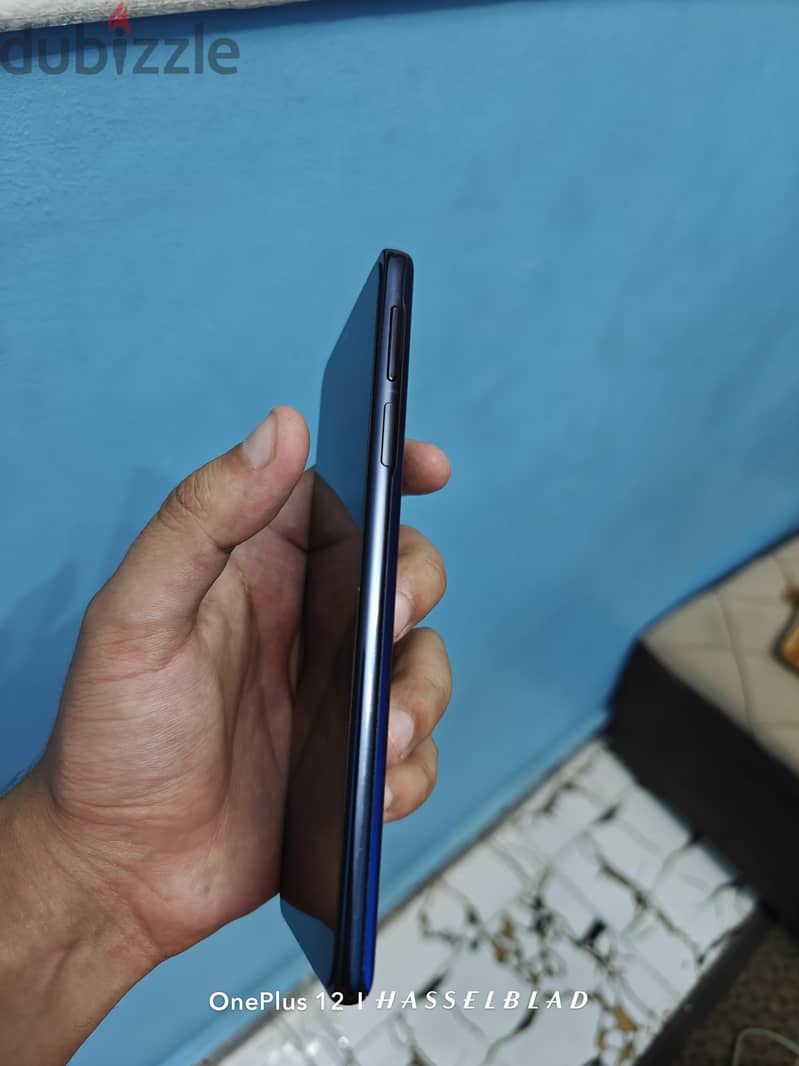 Motorola edge 30 Pro 1