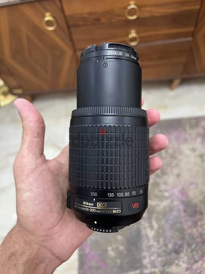 عدسة نيكون زوم تليفوتو 55-200 VR