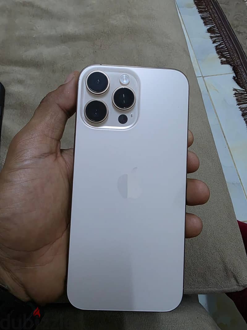 Apple - iPhone 16 Pro Max 1