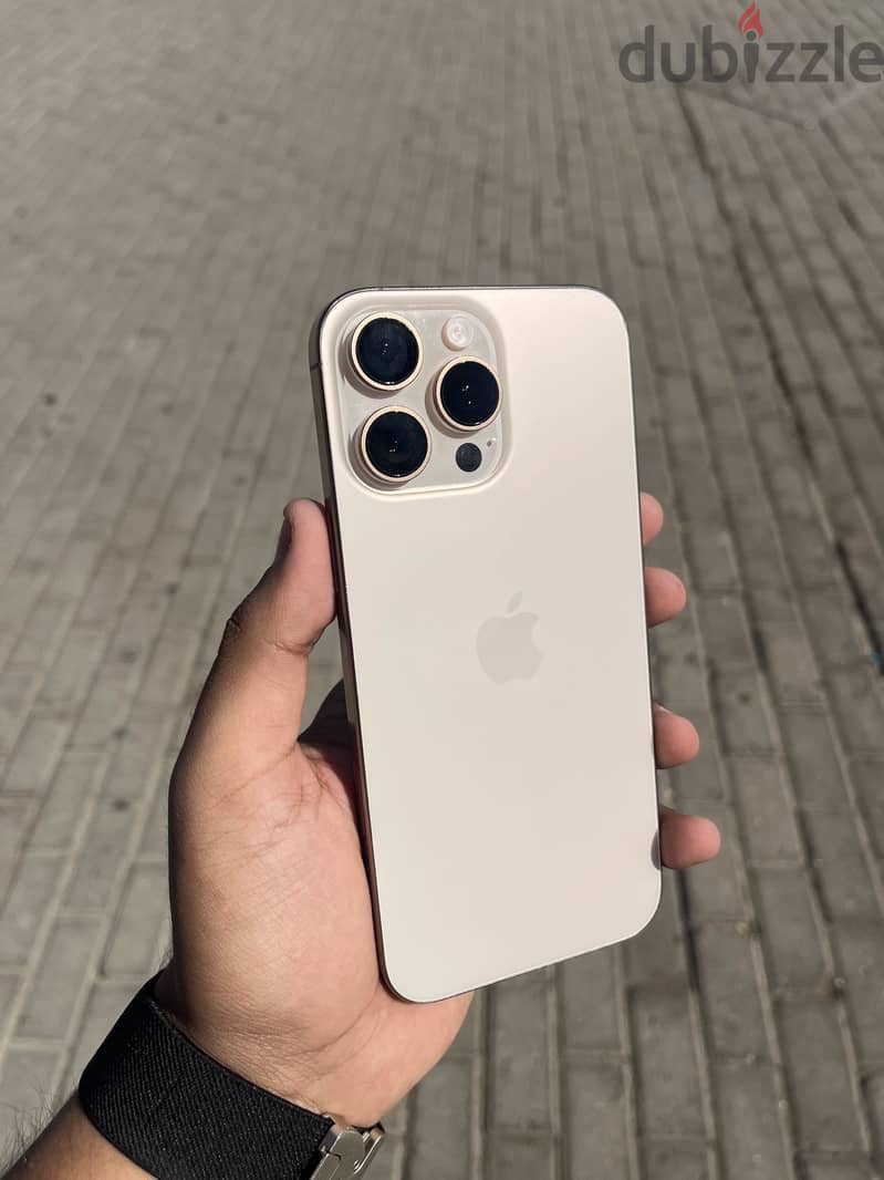 Apple - iPhone 16 Pro Max 2