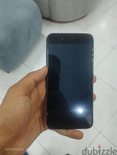 آبل - آيفون 8 بلس