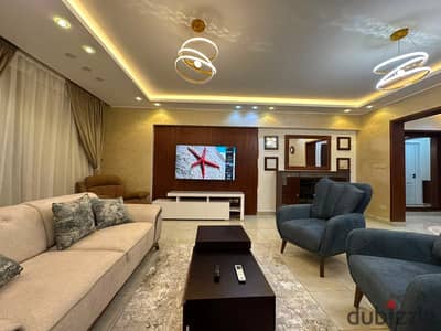 شقة للإيجار مفروش فندقي اول سكن بالكامل بجوار السوق الشرقي مباشرة ومسجد الطيار
