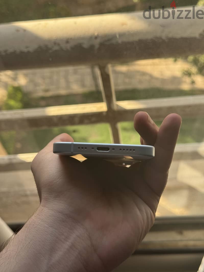 Apple - iPhone 15 4