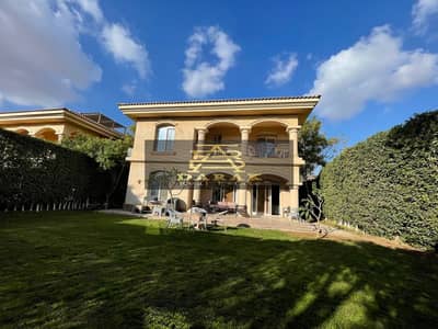 Independent villa corner with a larger wide garden special finishing