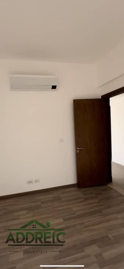 شقة أرضي بجاردن 83m² أعلى تميز للبيع في مدينتي | 2 غرفة نوم + تكييف مركزي وجراج خاص