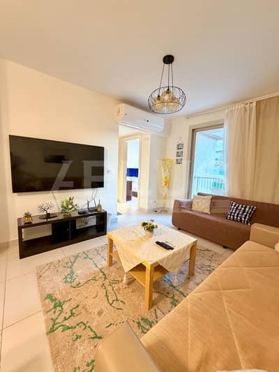 Chalet foe sale steps from the marina Marassi Marina West