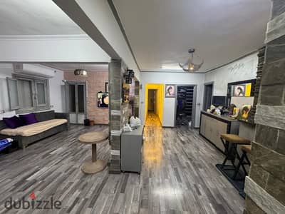 Prime Heliopolis opportunity! 120 sqm ultra super lux apartment, 1st floor, north-facing, fully serviced, behind El Nasr Club. 3 bedrooms + reception.