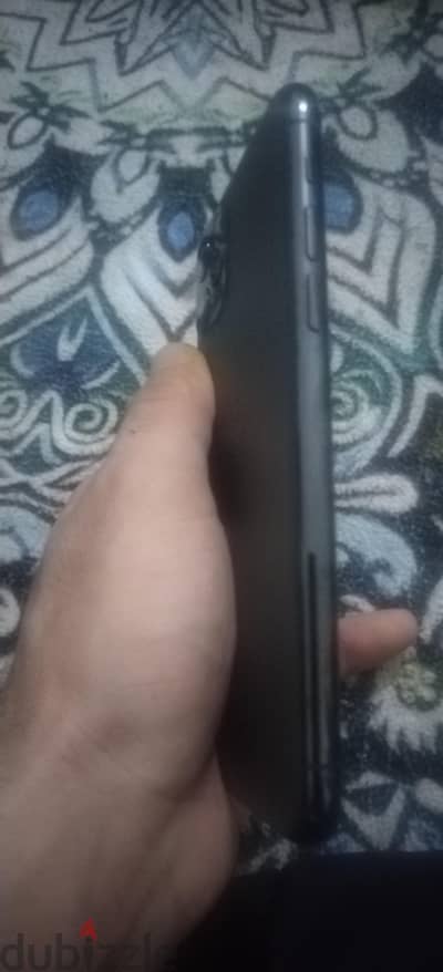 آبل - آيفون 11 برو
