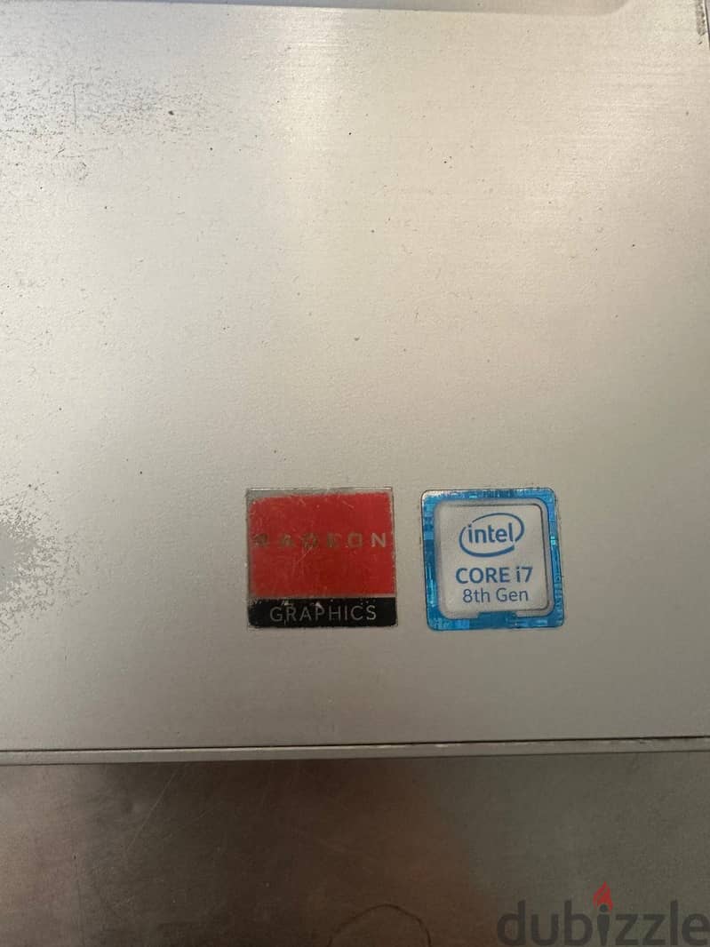 DELL Inspiron 15 / 5000 Series 3