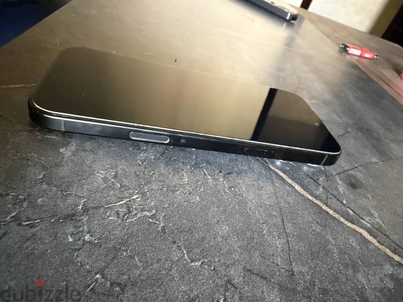 Apple - iPhone 16 Pro Max 6