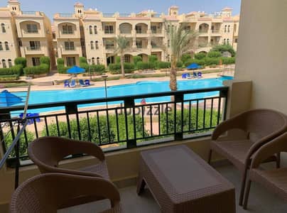 Resale chalet in Tamera Palm Beach, Ain Sokhna: 3 bedrooms, fully finished, ready for immediate handover. An exceptional deal featuring a sandy beach