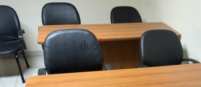 كراسي محاضرات جلد