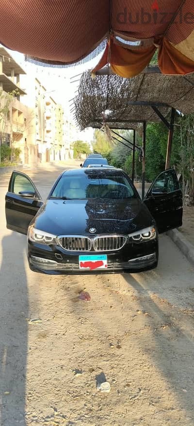 بي ام دبليو 520 2019