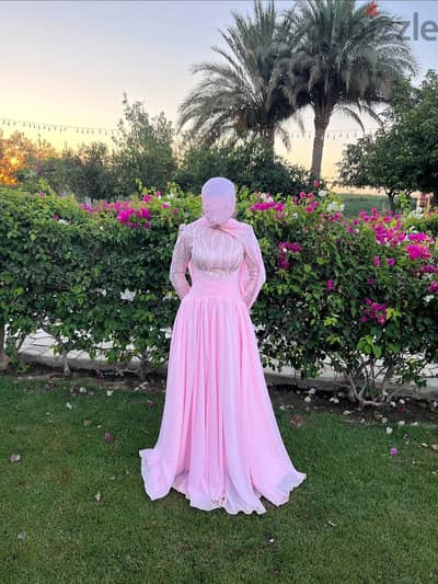 فستان سوارية