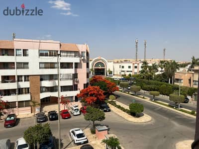 Apartment for Sale in Al Rehab City – Phase 3 Prime location near Mall 2 and Gateway Mall  Area: 108 sqm Floor: 3rd floor  The layout h