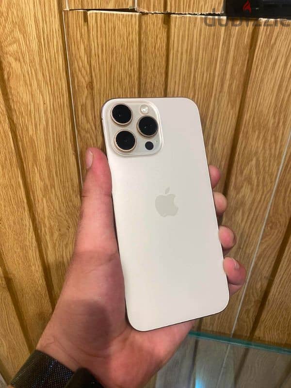 iphone 16 pro max 3