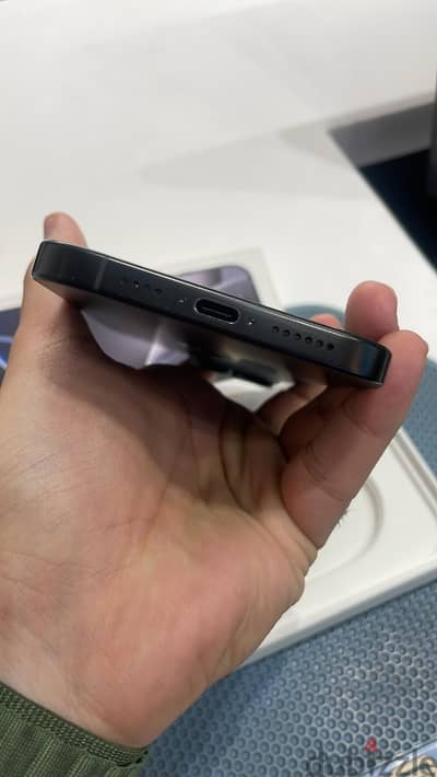 Apple - iPhone 16 Pro Max