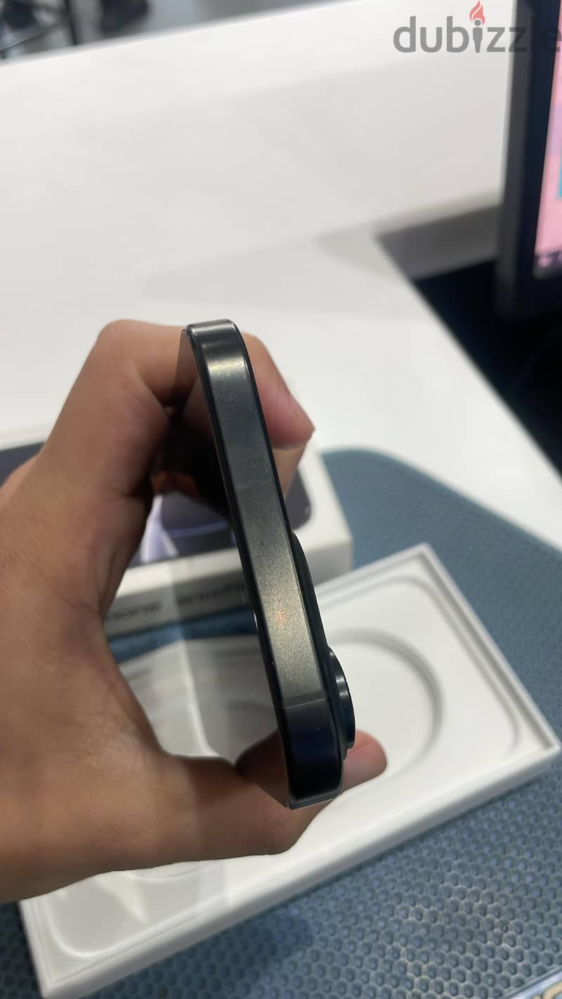 Apple - iPhone 16 Pro Max 5