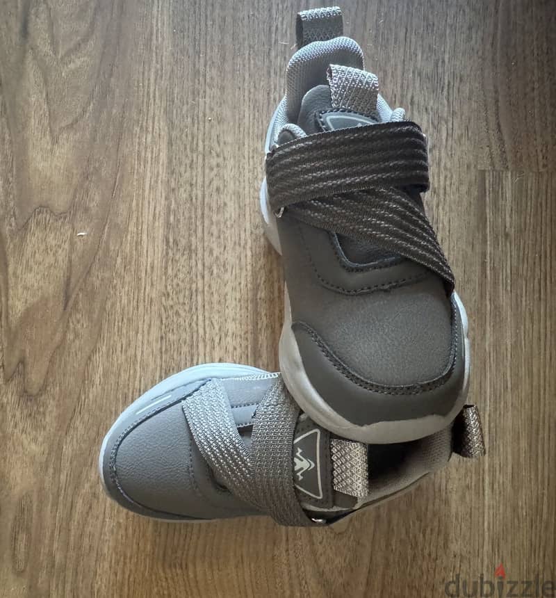 Shoes size 28 2