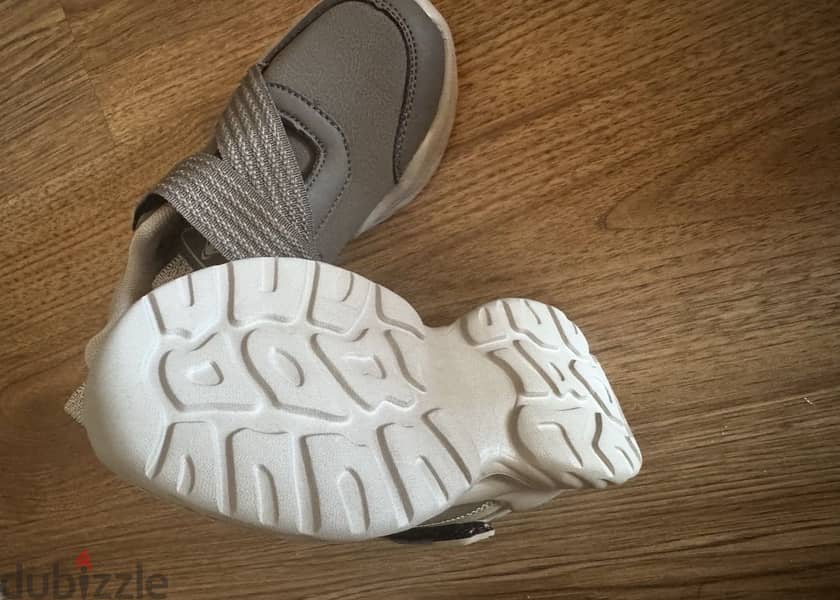 Shoes size 28 5