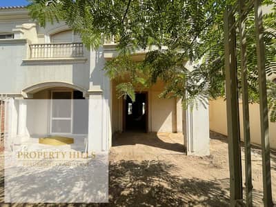 Villa resale from owner teady to move 5th settlement new cairo