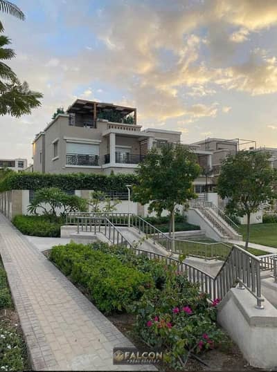 واجهة بحري + Trible View دوبلكس مميزة بسعر الكاش أو بأقل مقدم للبيع في تاج سيتي التجمع الأول بجوار جاردينيا ودقائق من شيراتون Taj City New Cairo