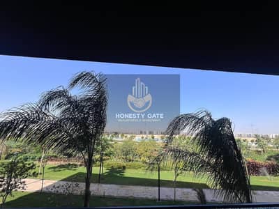 شقة 150 متر للبيع في مدينتي B15، كورنر طرفية بفيو مفتوح على مجرى السيل، 3 غرف، بسعر 8.2 مليون ومدفوع 4.6 مليون فقط وتقسيط مريح.