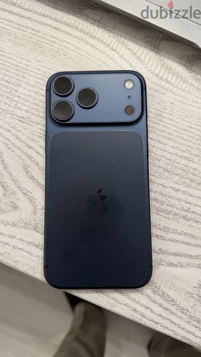 Apple - iPhone 17 Pro Max