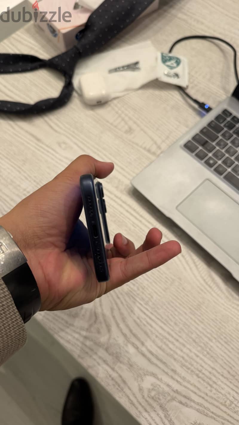 Apple - iPhone 17 Pro Max 4