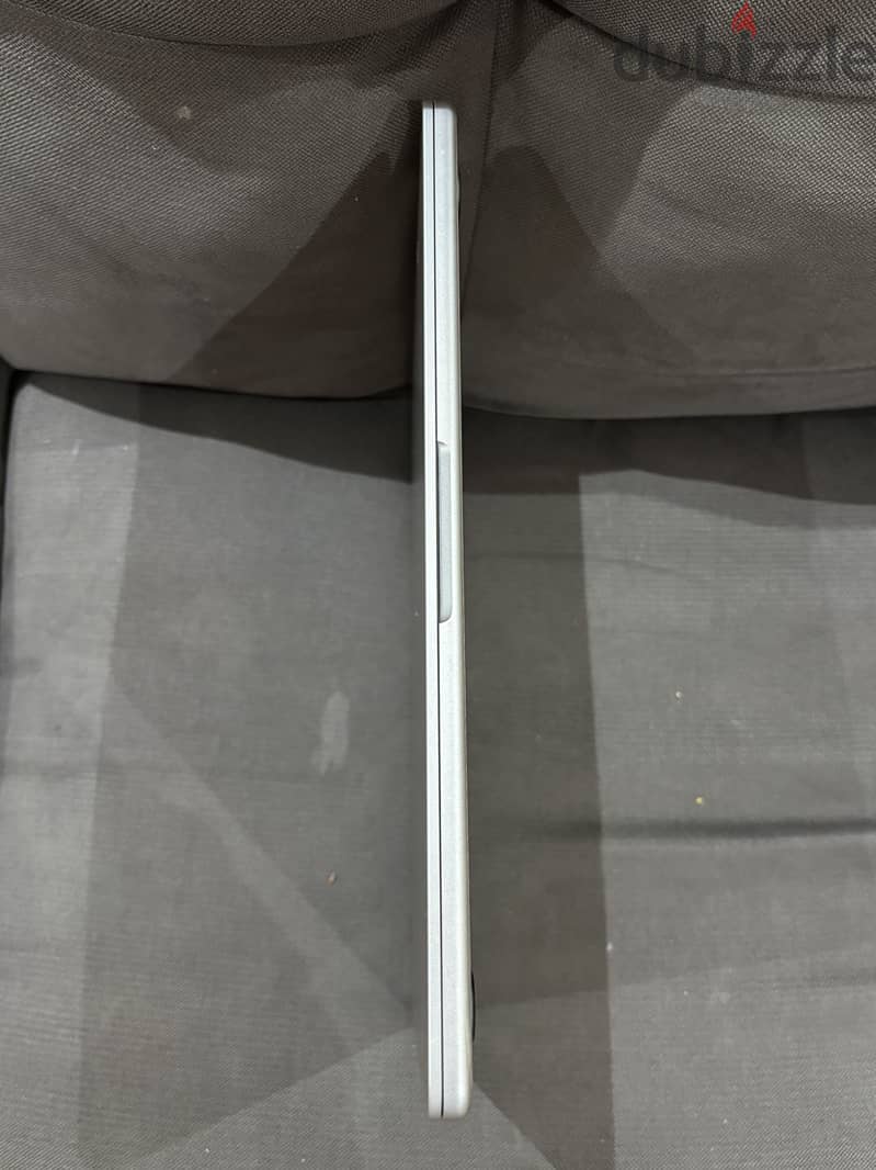 MacBook Air -2024 - 13-inch M3 7