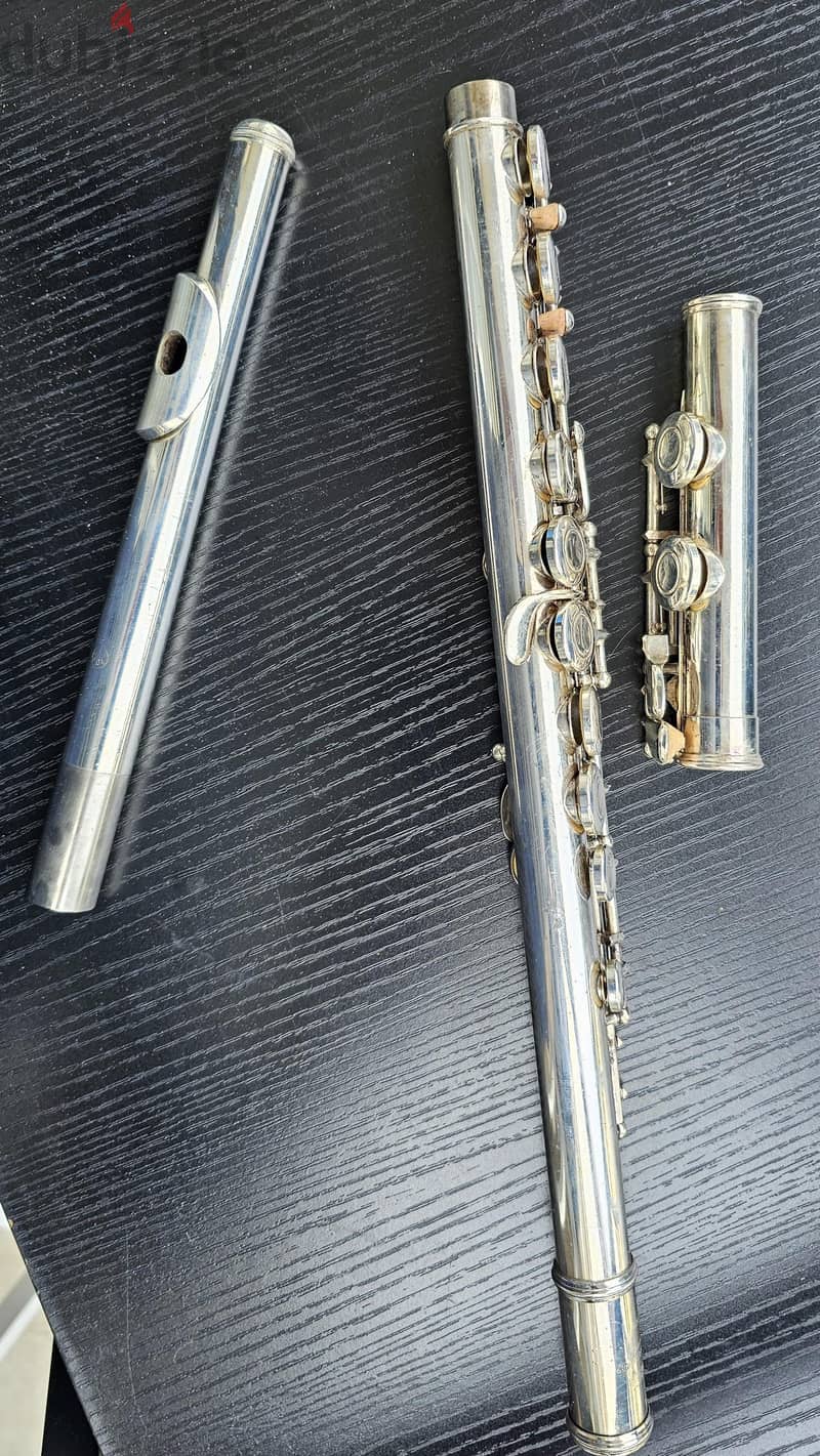 Yamaha YF + Case - Used Like New 7