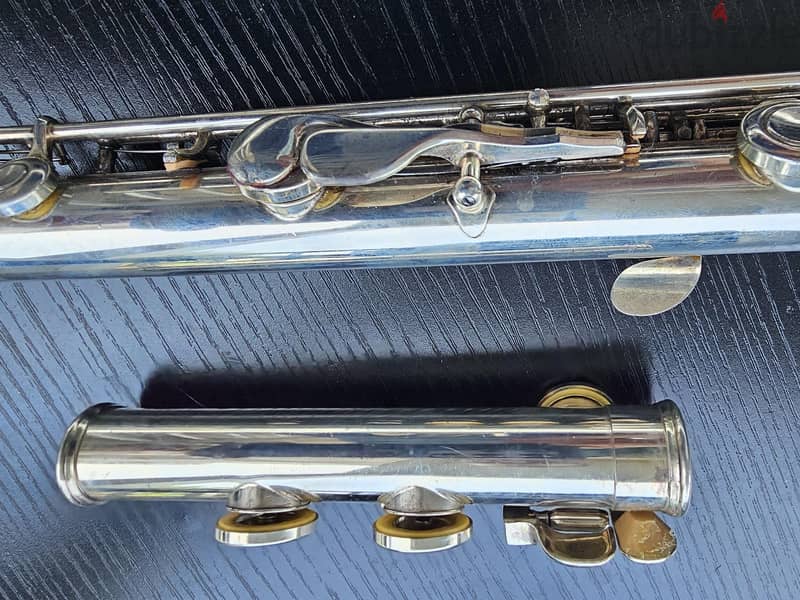 Yamaha YF + Case - Used Like New 9