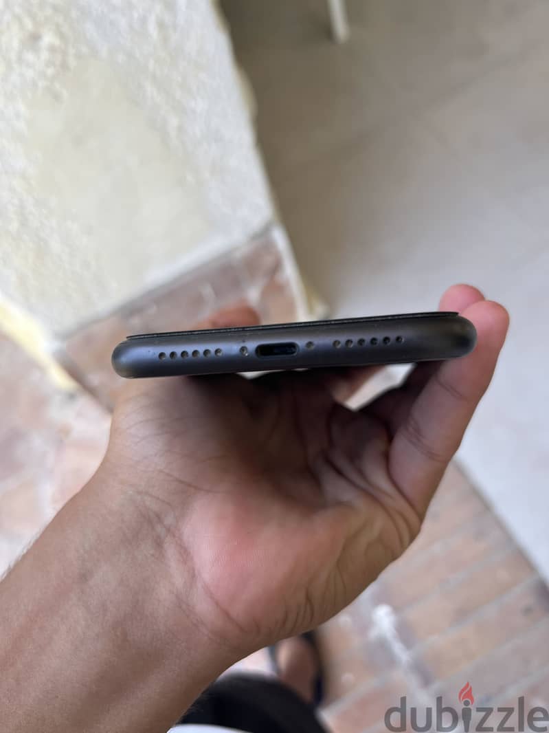 Apple - iPhone 11 3