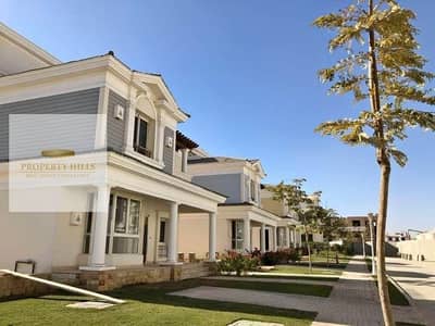 Standalone villa, immediate delivery, furnished in Fifth Settlement, in front of Al-Rehab.