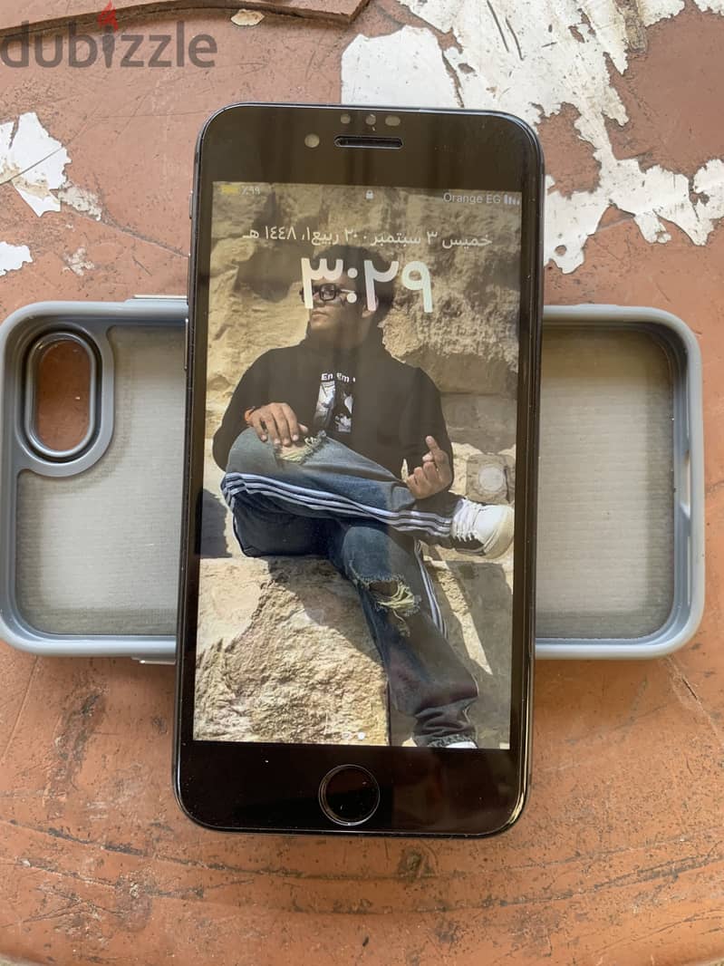 آبل - آيفون 8 1