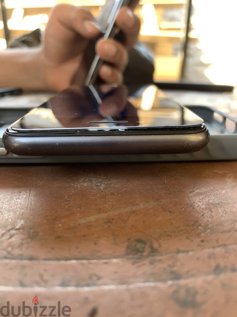آبل - آيفون 8 2