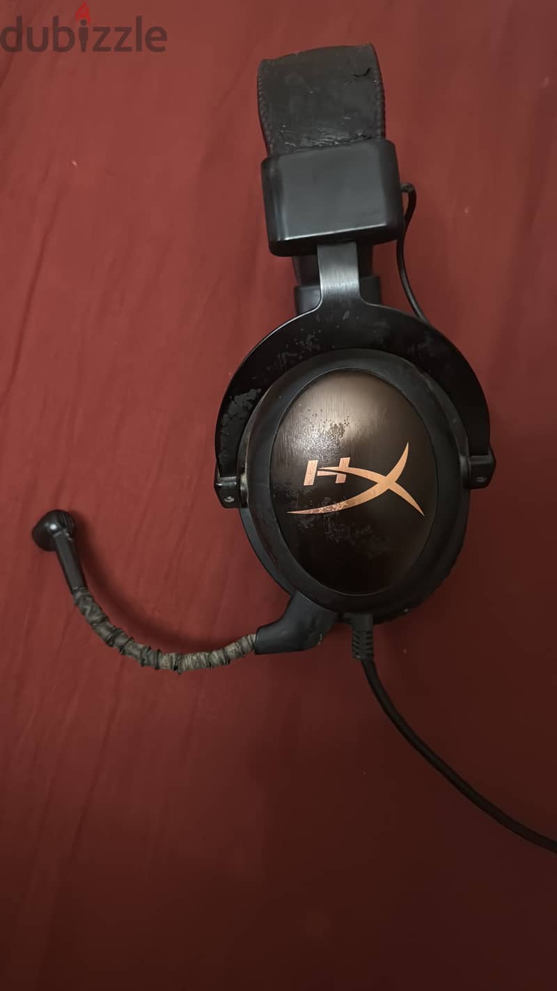 HyperX cloud headset 1