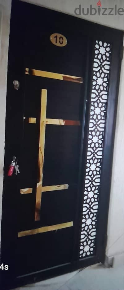 نجار  تركيبات ابواب مصفح