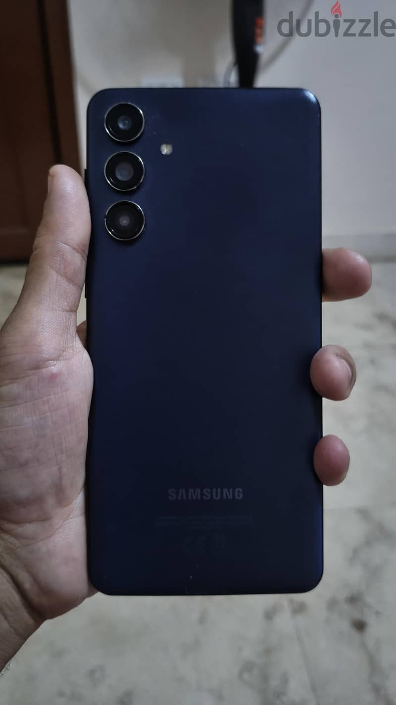 Samsung M52 1