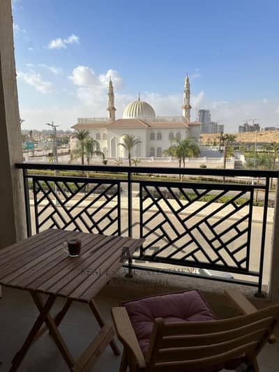 شقة للبيع فى مدينتى فى كمبوند سيليا العاصمة الادارية الجديدة بالفرش والاجهزة كلة جديد اول سكن استلام فورى