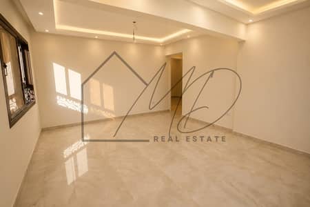 شقة سكني للإيجار في رشدي 90م