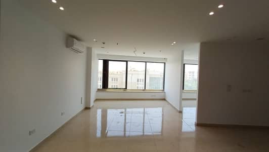Apartment for rent in a unit within Dunes Mall, Sheikh Zayed; fully finished and air-conditioned, featuring a prime location and a wonderful view.
