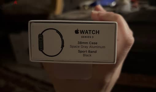 Apple Watch Series 3 (38mm) – بالعلبة والشاحن الأصلي – بطارية 84%