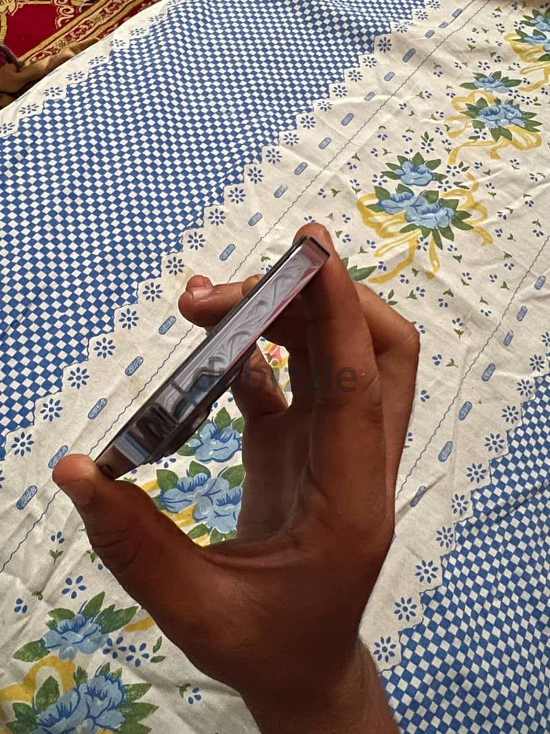 آبل - آيفون 13 برو 1