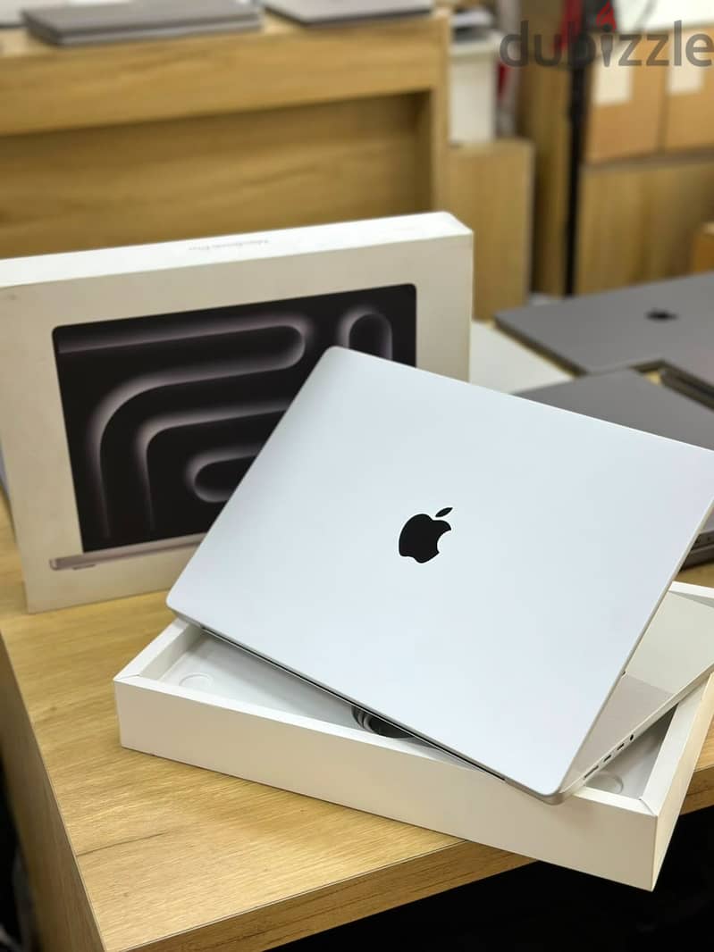  MacBook M4 pro 16 inch 5
