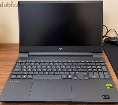 Hp victus 15-fa2701nx استعمال خفيف شهر فقط