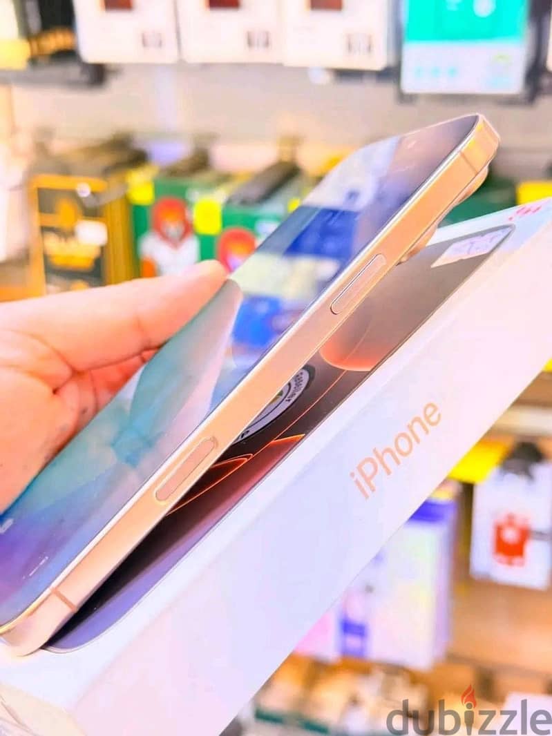 Apple - iPhone 16 Pro Max 2
