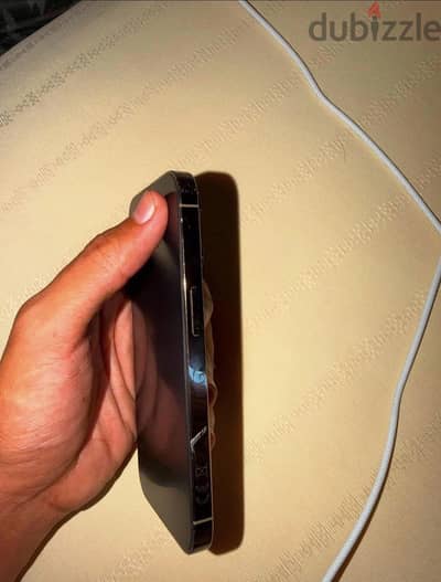 آبل - آيفون 14 برو